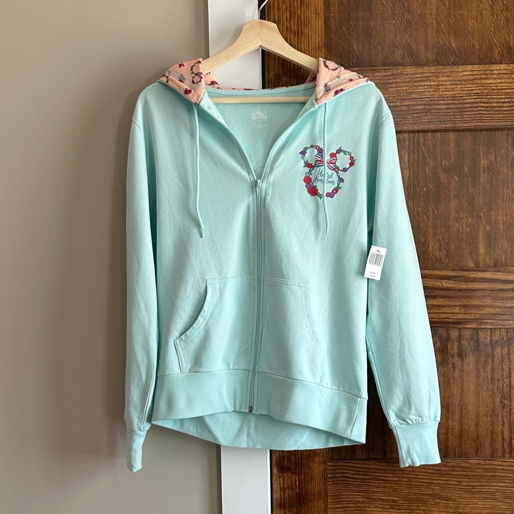 Disney World EPCOT World Showcase United Kingdom Minnie Mouse Zip-Up Hoodie
